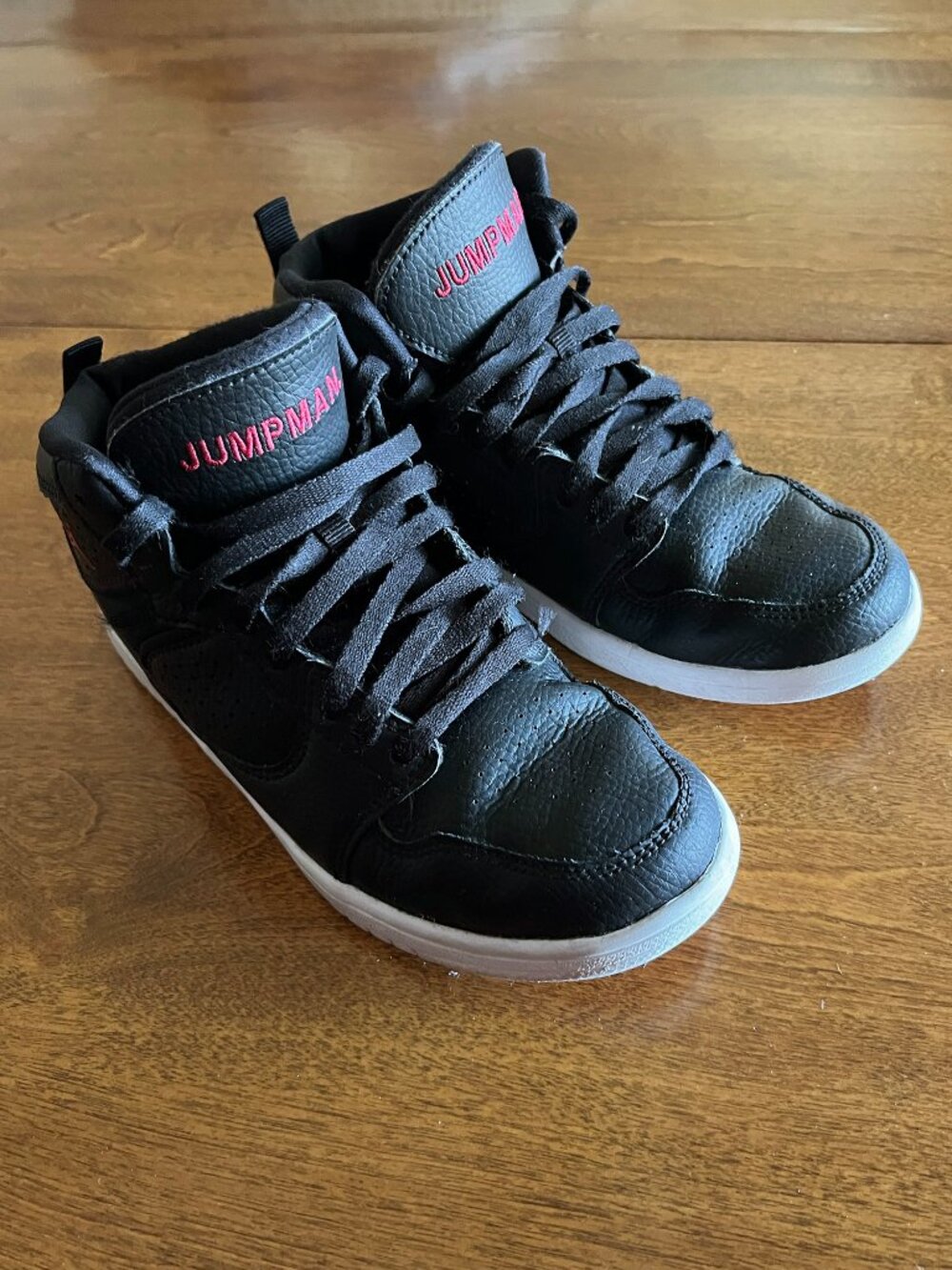 Nike Air Jordan black sneakers 2.5Y - Picture 1 of 16